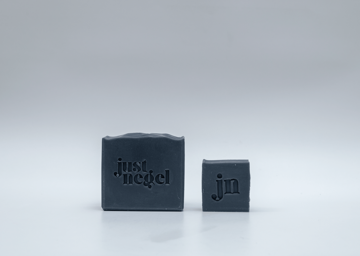 Activated Charcoal, Rosemary, Tea Tree & Peppermint